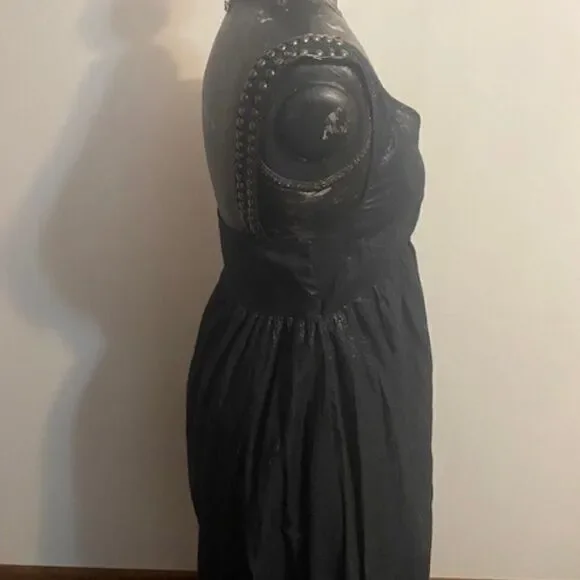 Adrianna Papell Black embellished (chest and straps) sleeveless dress , size 8 - Picture 4 of 5